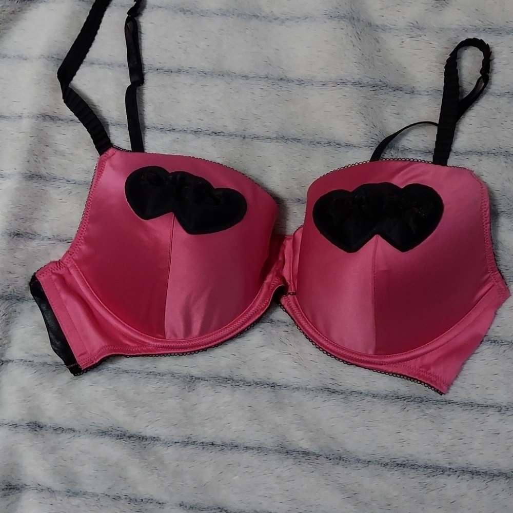 FREDERICK'S of Hollywood Bra size XL